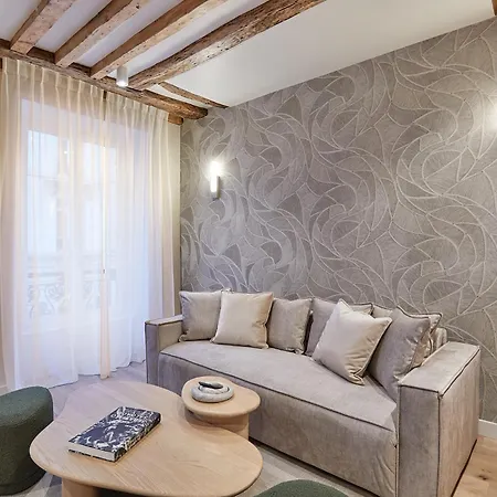 Au Coeur De Madeleine By Prestige Paris